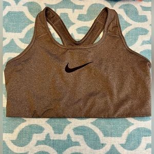 Nike sports bra, size 1xl